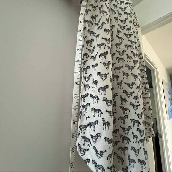 Zebra print flowy tank top - Picture 4 of 8